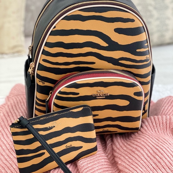 🆕 COACH | Backpack Tiger Print & Tiger Wristlet Bundle - Picture 3 of 16